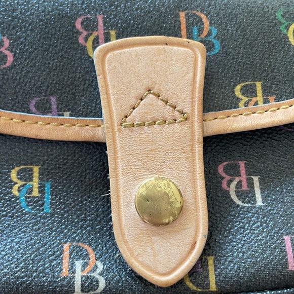 Dooney & Bourke Wristlet - Picture 5 of 8
